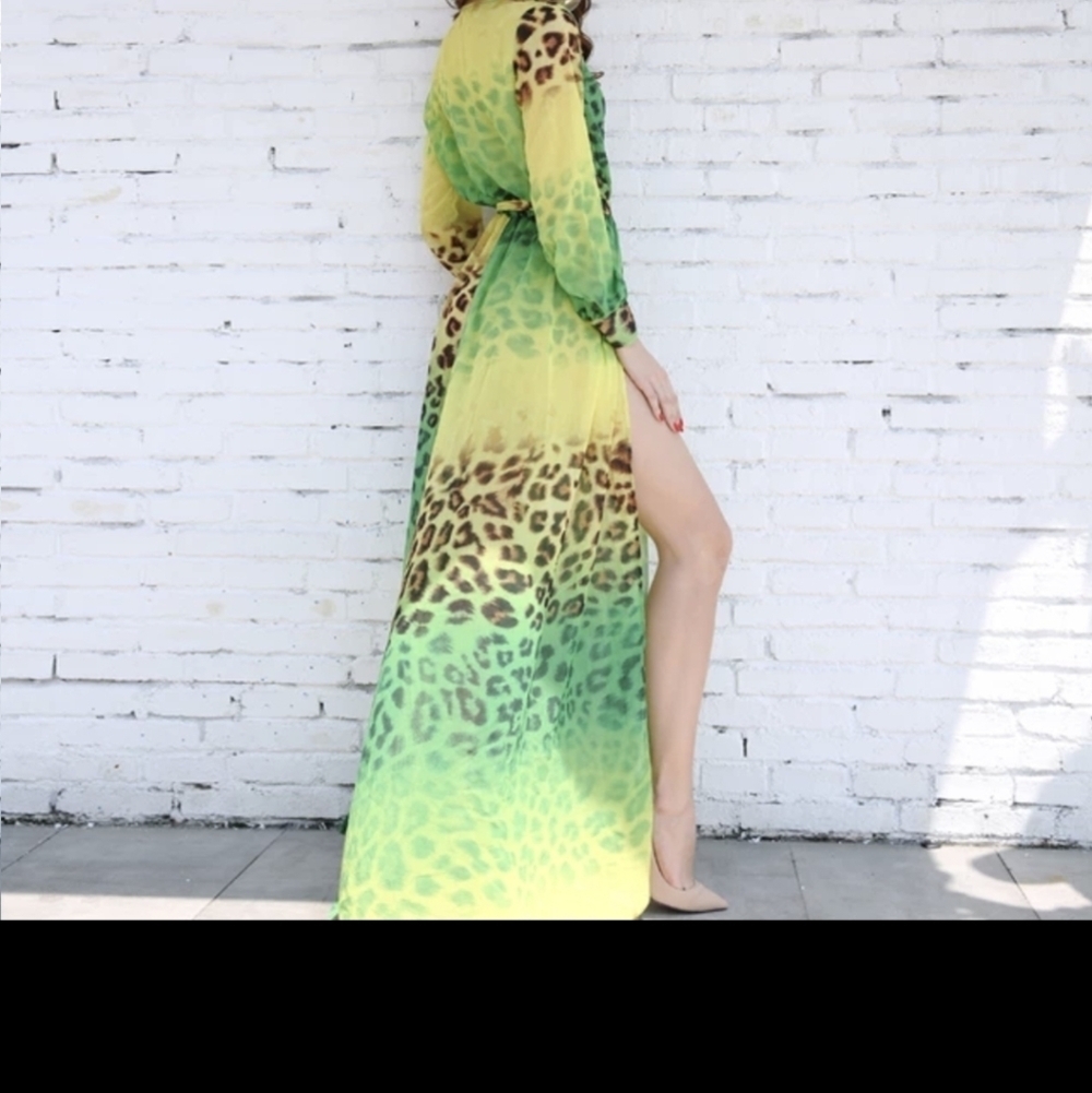 Sexy V-neck Long Sleeve split dress/coverup - Picture 2 of 12
